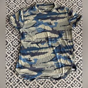 Hollister Camouflage T-Shirt - Green and Blue
